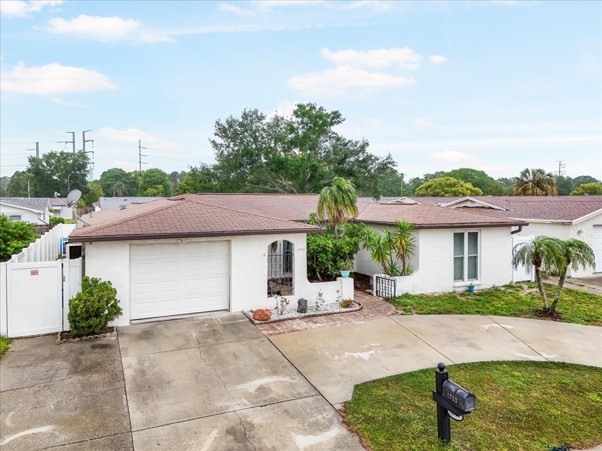 1753 FONT LN HOLIDAY FL 34691