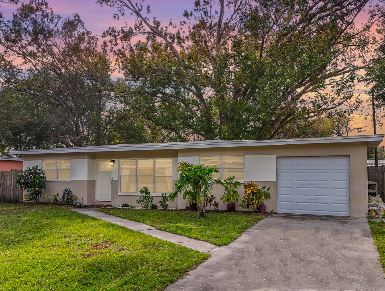 9064 93RD ST, SEMINOLE, FL 33777