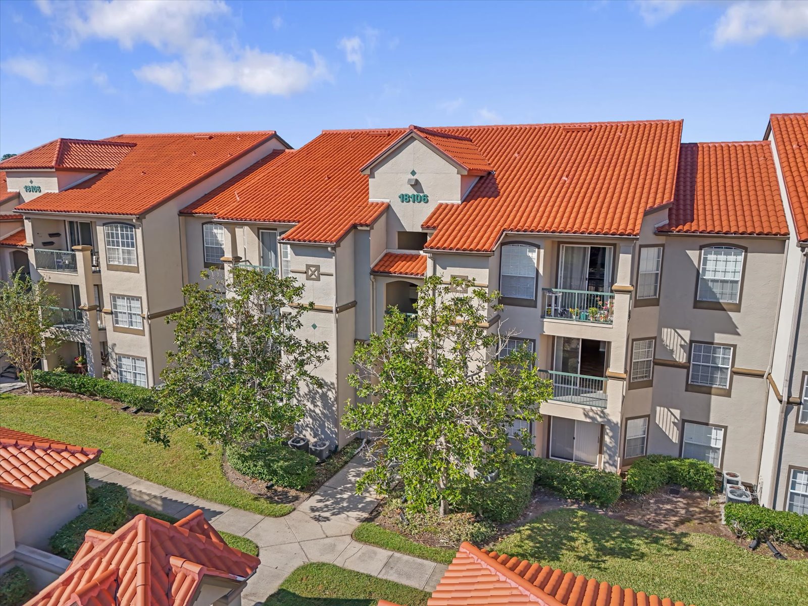 18106 PEREGRINES PERCH PLACE Unit #5204, LUTZ, Florida 33558