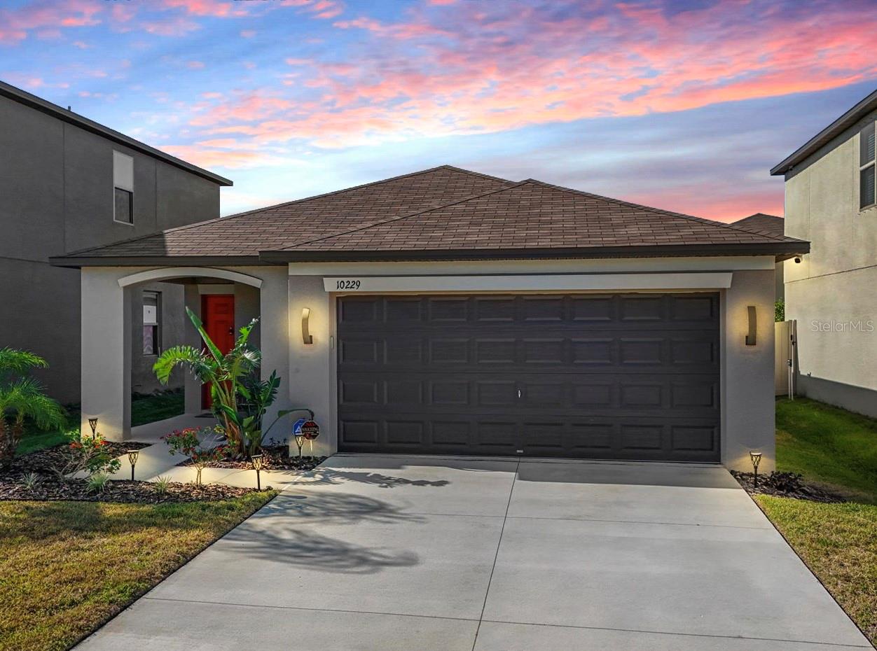 10229 BRIGHT CRYSTAL AVE, RIVERVIEW, FL 33578